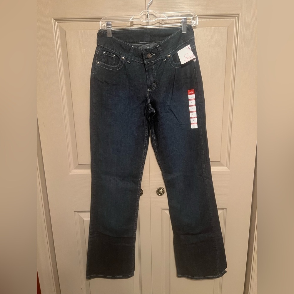 Chic Dark Blue Denim Jeans